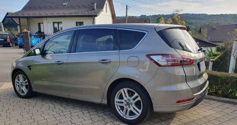 Ford S-Max cena 74900 przebieg: 137000, rok produkcji 2015 z Zielonka małe 781